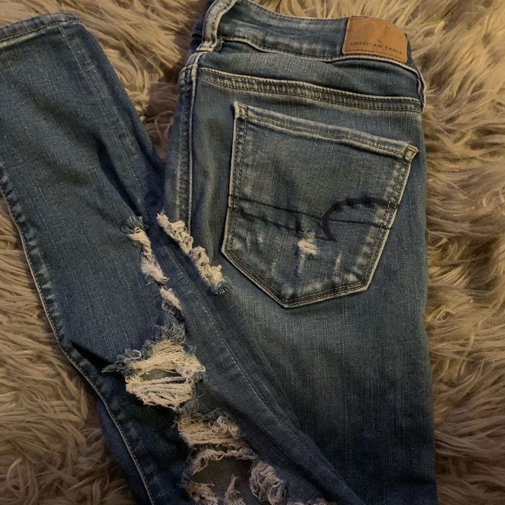 American eagle ripped jeans